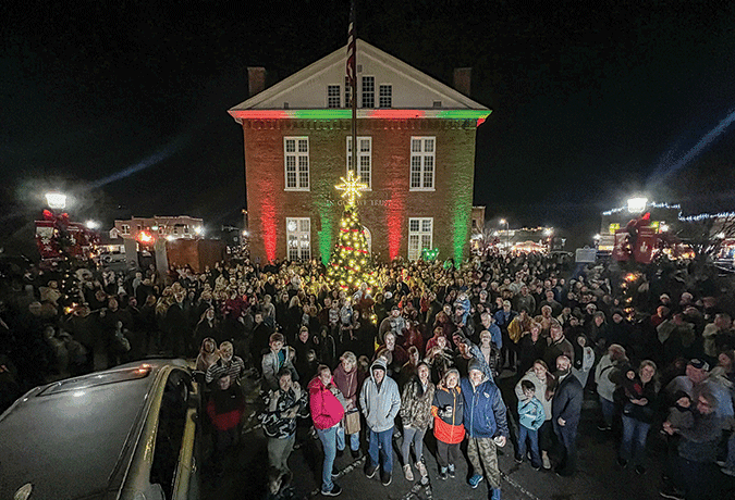 Lighting ceremony kicks off Christmas in the Country